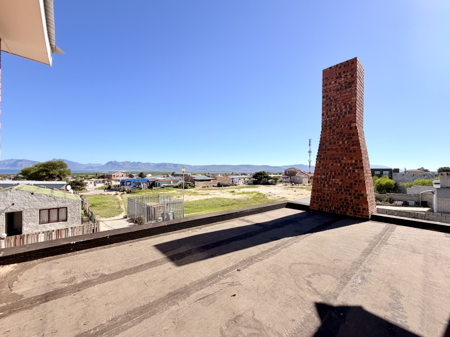 5 Bedroom Property for Sale in Hawston Western Cape